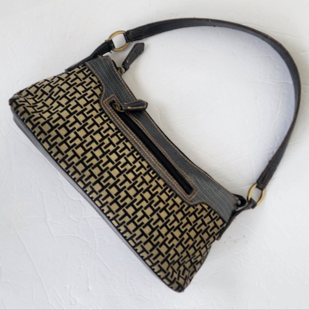 Y2K Tommy Hilfiger Black and Tan Signature Baguette With Croc Pattern!!!!